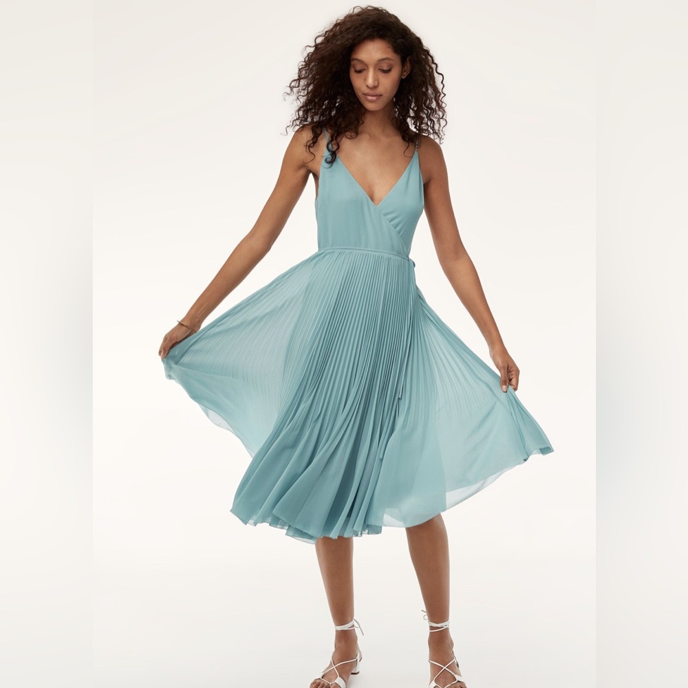 Aritzia Wilfred Beaune Accordion Pleated Midi Wrap Dress Size M in Light Blue